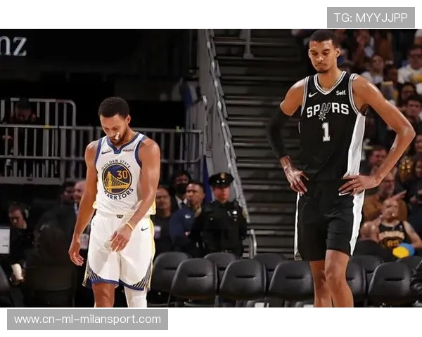 马刺绝境反扑：文班38分盖帽秀直接震碎对手防线！