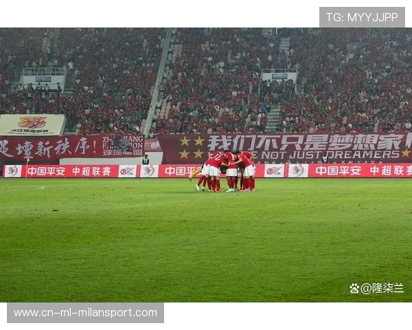 海港票房引领中超潮,球迷热情激增,赛事精彩不断