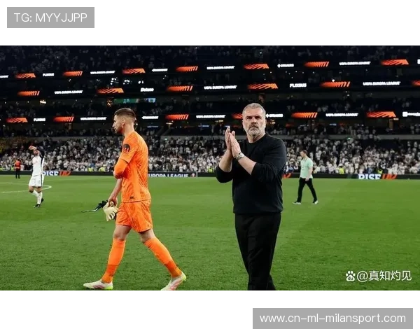 托特纳姆热刺边线传中搅动禁区